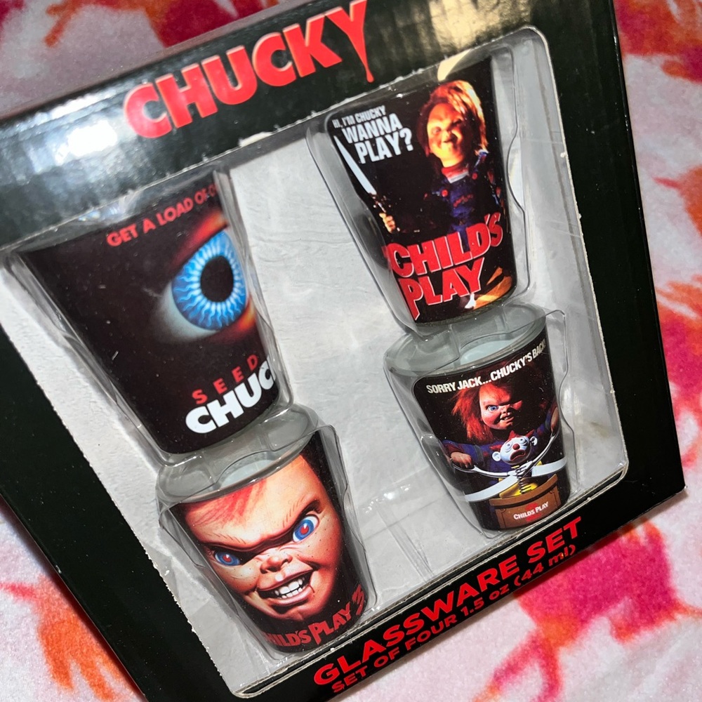 •Chucky Glass Set